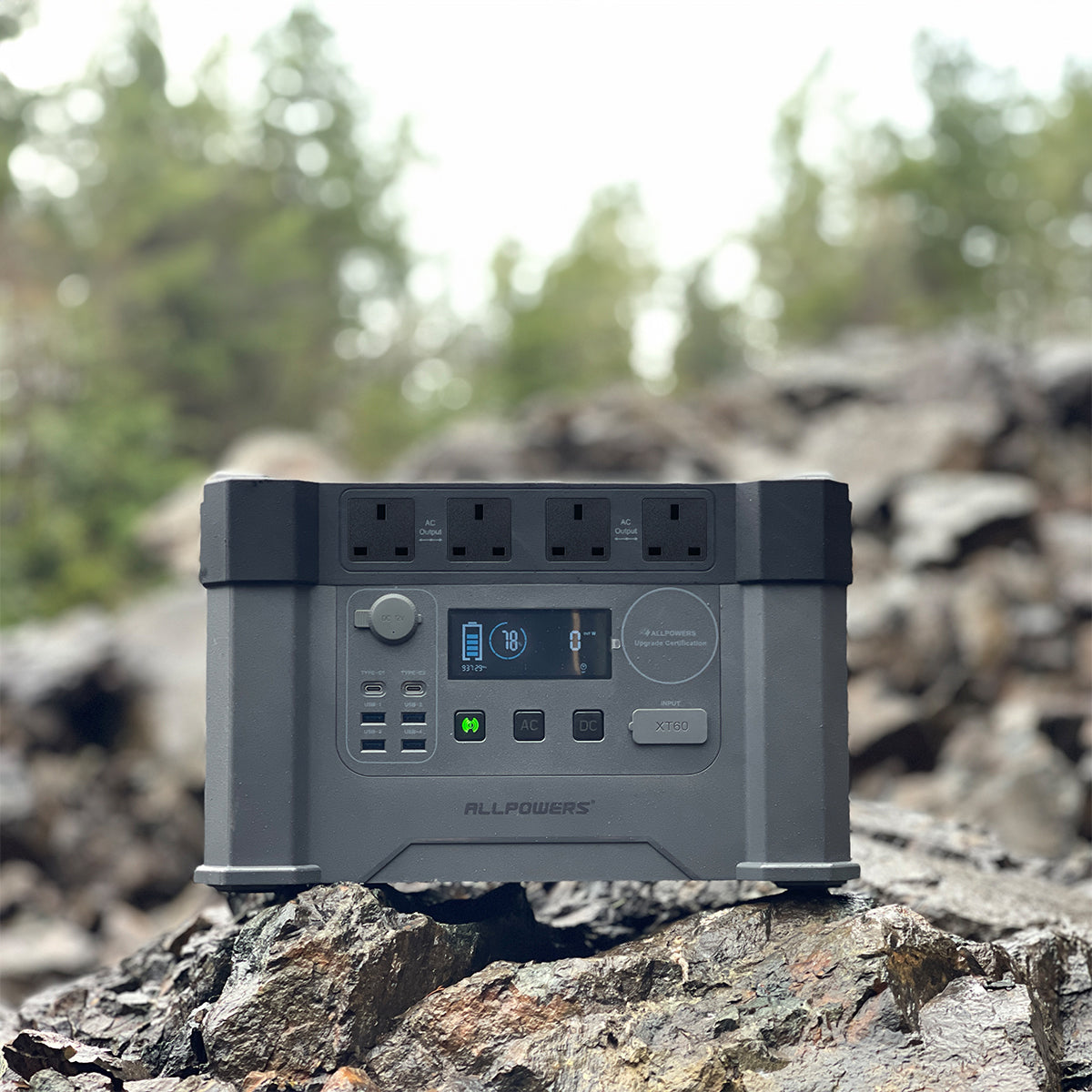 Top 10 Benefits of Using a Portable Power Station for Off-Grid Living